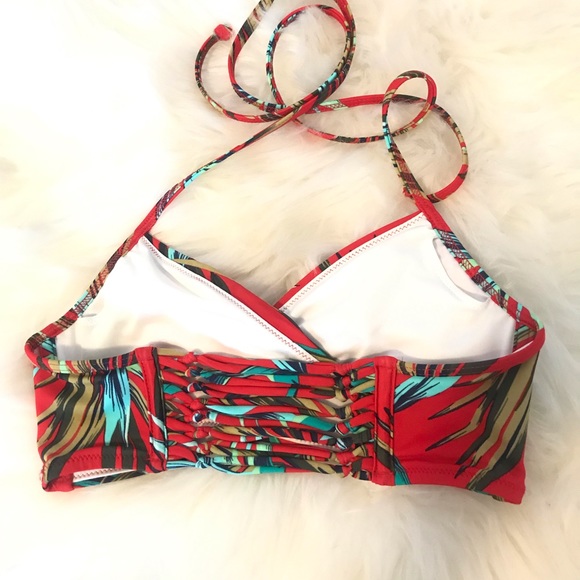 Victoria’s Secret Bikini Top - Picture 2 of 2